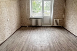 2-комн, 1 этаж,Набережная 52