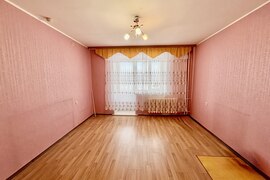 2-комн, 2 этаж, Парковая 72